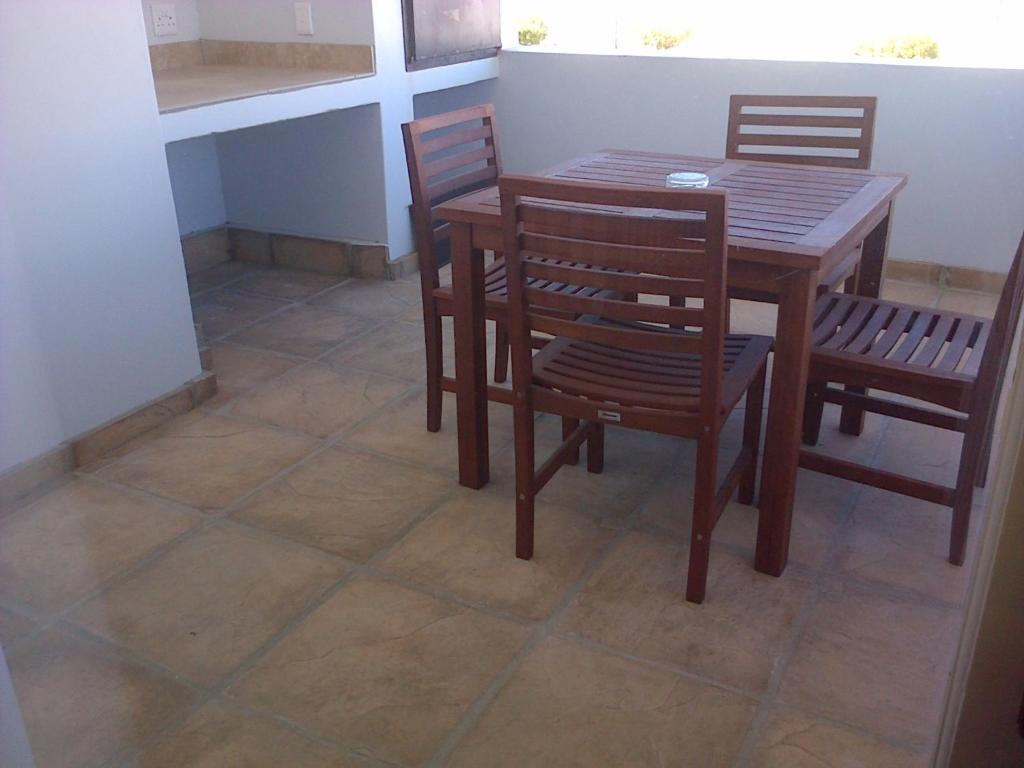 Kenjockity Self Catering Apartments Херманус Экстерьер фото